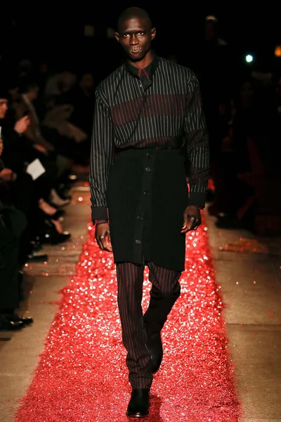 Look 7